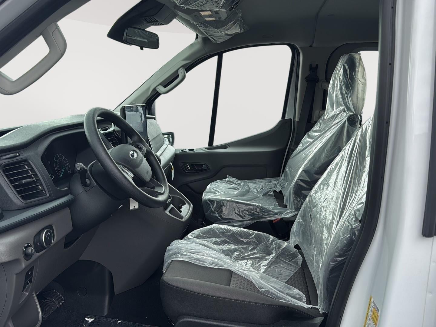 2024 Ford Transit Passenger Wagon XLT