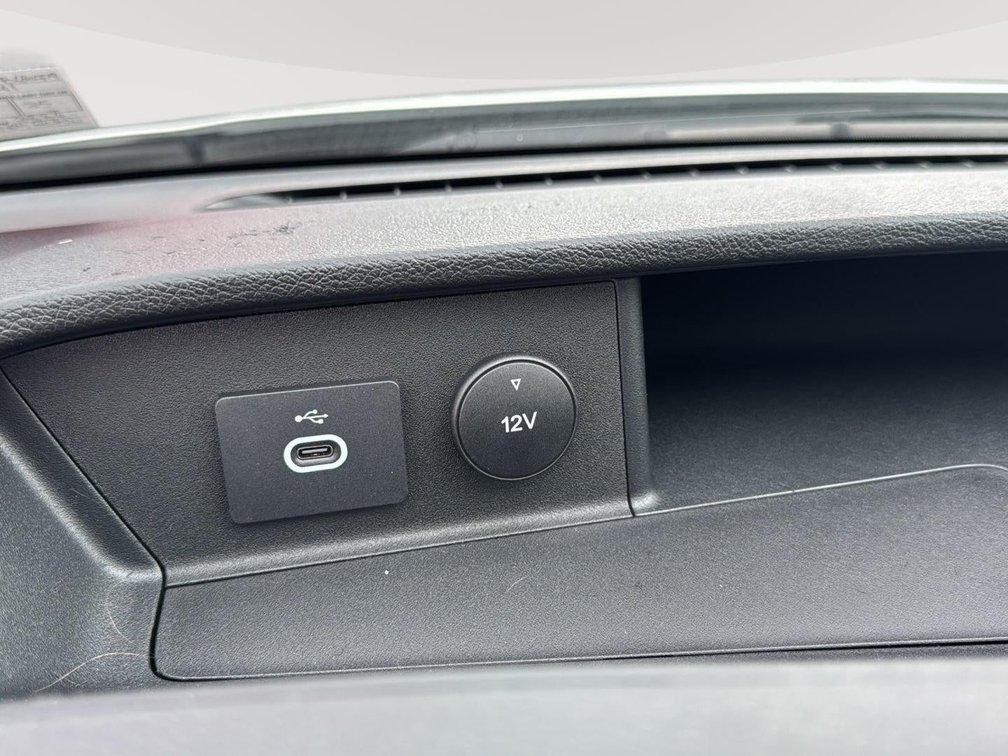 2024 Ford Transit Passenger Wagon XLT