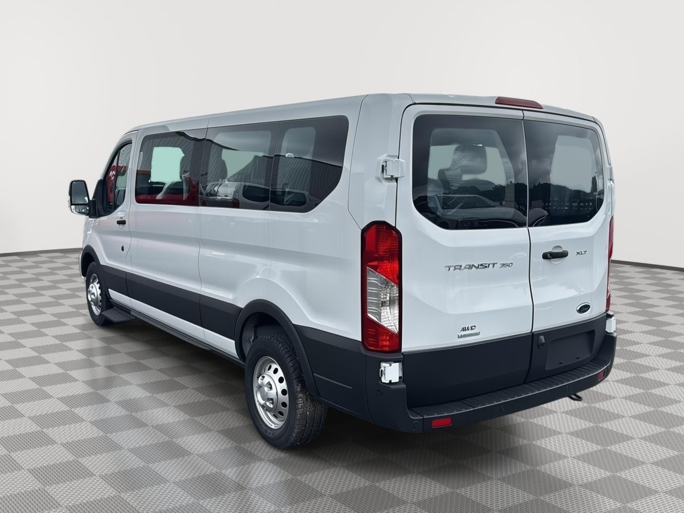 2024 Ford Transit Passenger Wagon XLT