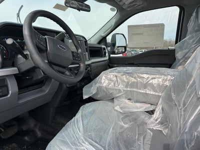 2024 Ford Super Duty F-600 DRW XL
