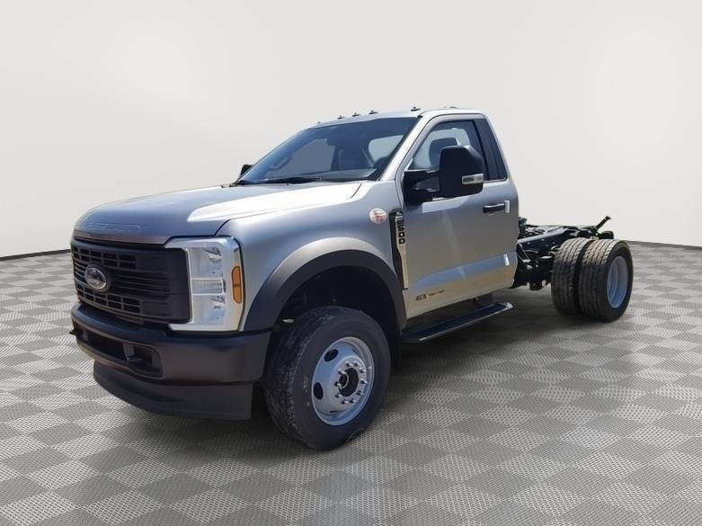 2024 Ford Super Duty F-600 DRW XL