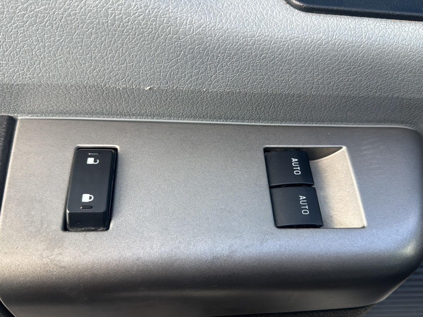 2022 Ford F-750 Straight Frame Base