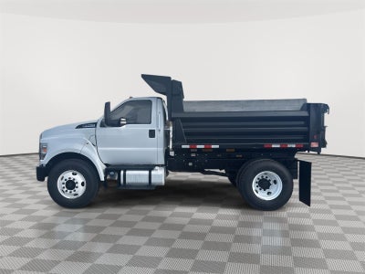 2022 Ford F-750 Straight Frame Base