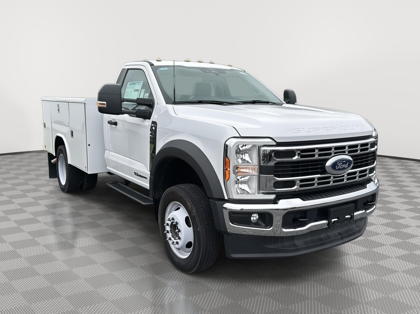 2024 Ford Super Duty F-450 DRW XL