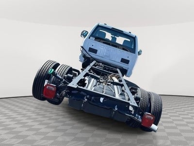2024 Ford Super Duty F-550 DRW XL