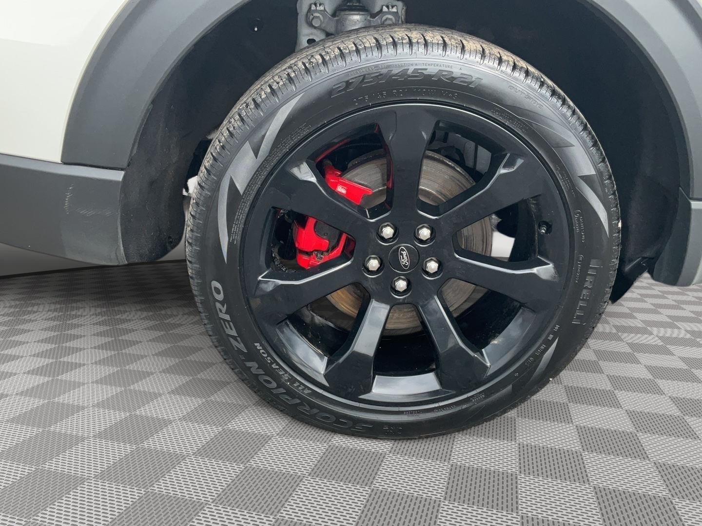 2022 Ford Explorer ST