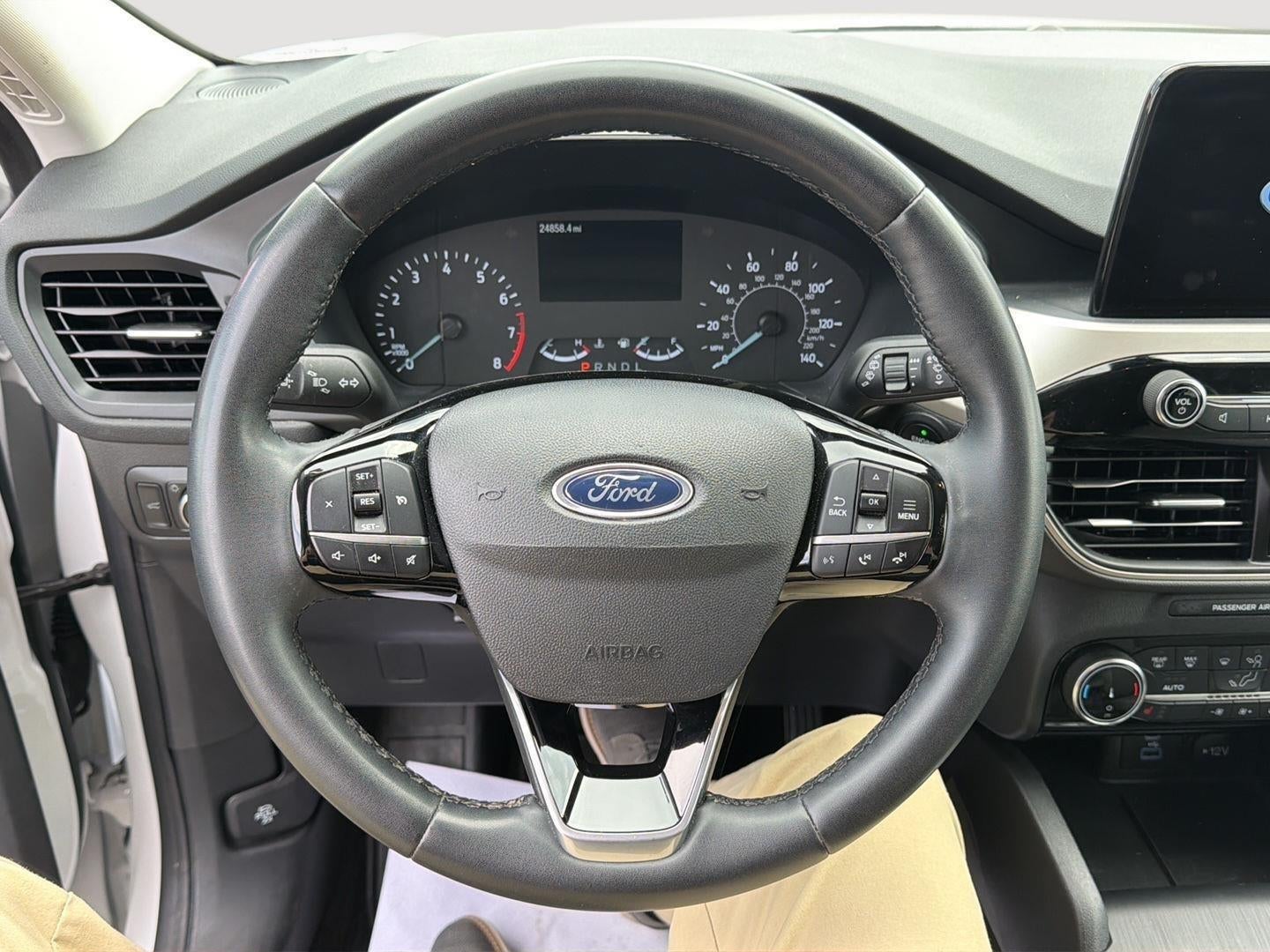 2022 Ford ESCAPE SE SE