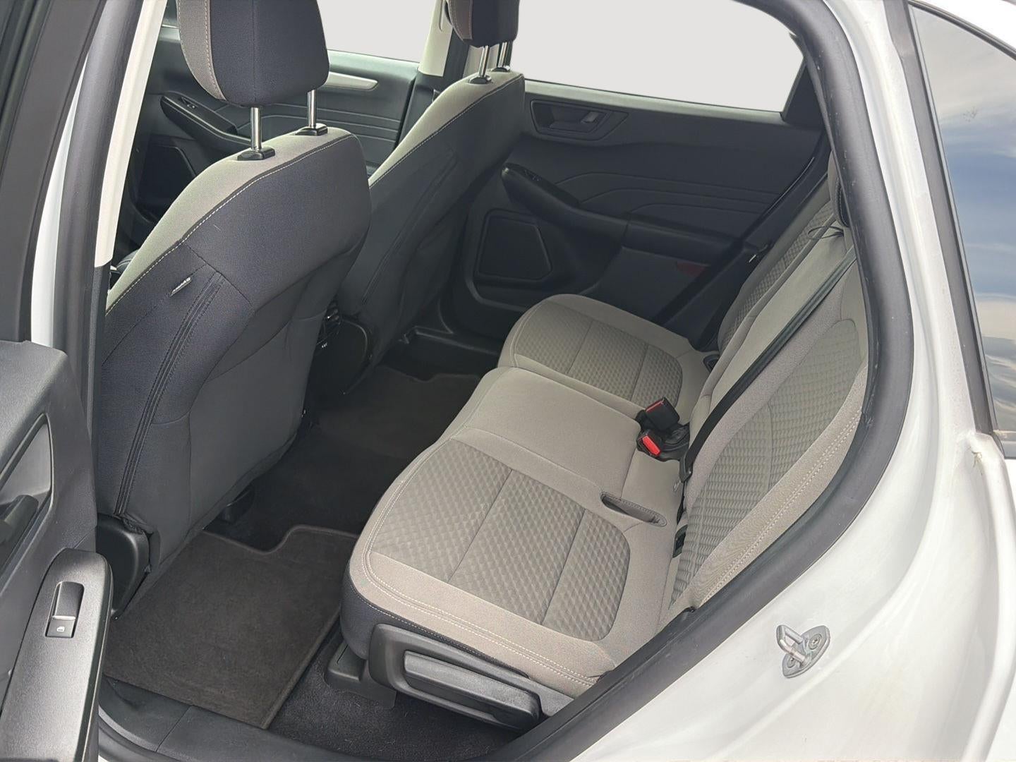 2022 Ford ESCAPE SE SE