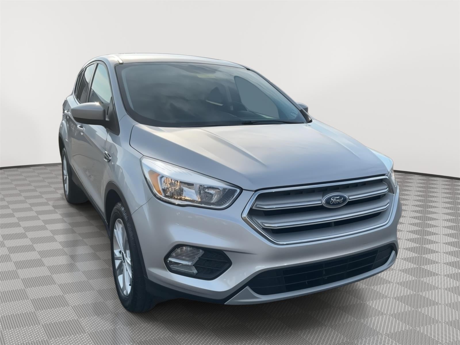 Used 2019 Ford Escape SE with VIN 1FMCU9GD1KUB93006 for sale in Mercer, PA