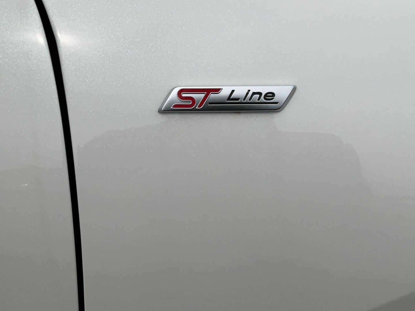 2025 Ford Escape ST-Line Select