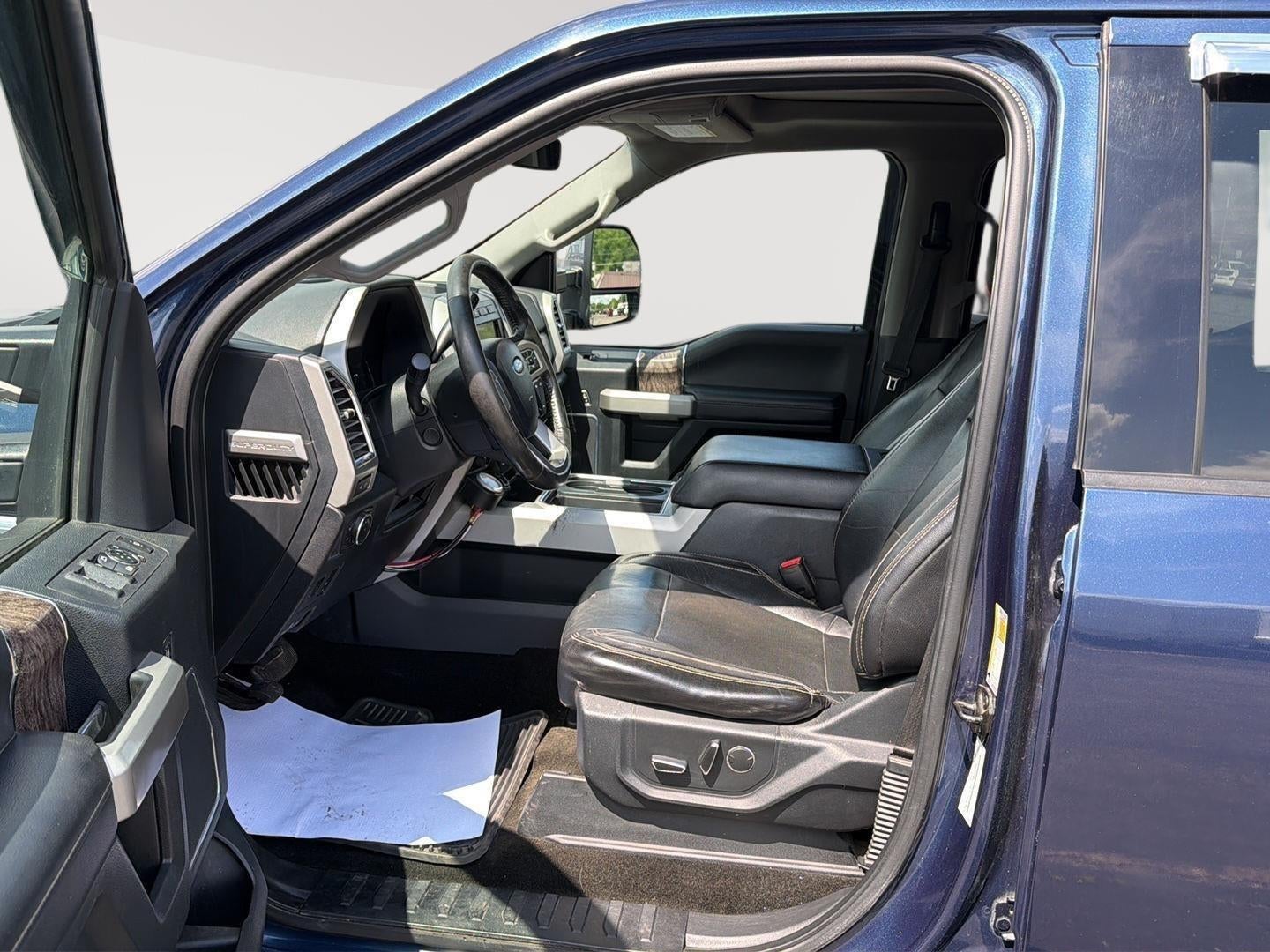 2017 Ford Super Duty F-250 SRW Lariat