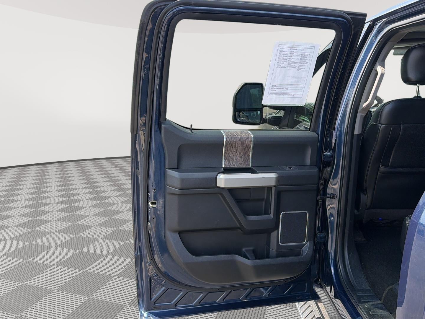 2017 Ford Super Duty F-250 SRW Lariat