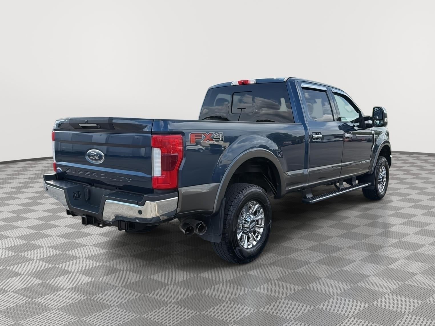 2017 Ford Super Duty F-250 SRW Lariat