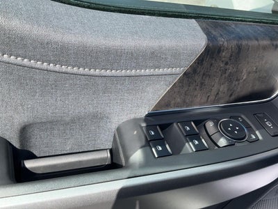 2027 Ford Super Duty F-250 Lariat