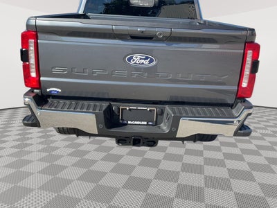 2027 Ford Super Duty F-350 XLT