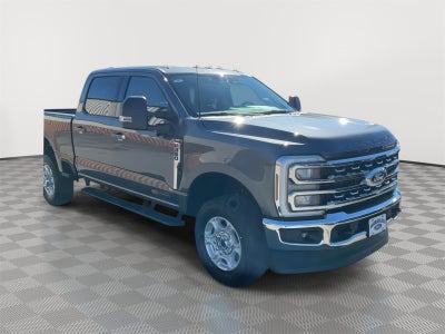 2027 Ford Super Duty F-350 XLT