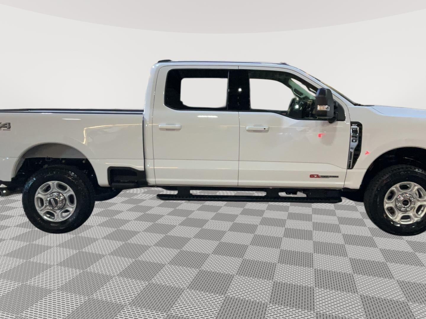 2026 Ford Super Duty F-350 SRW XLT