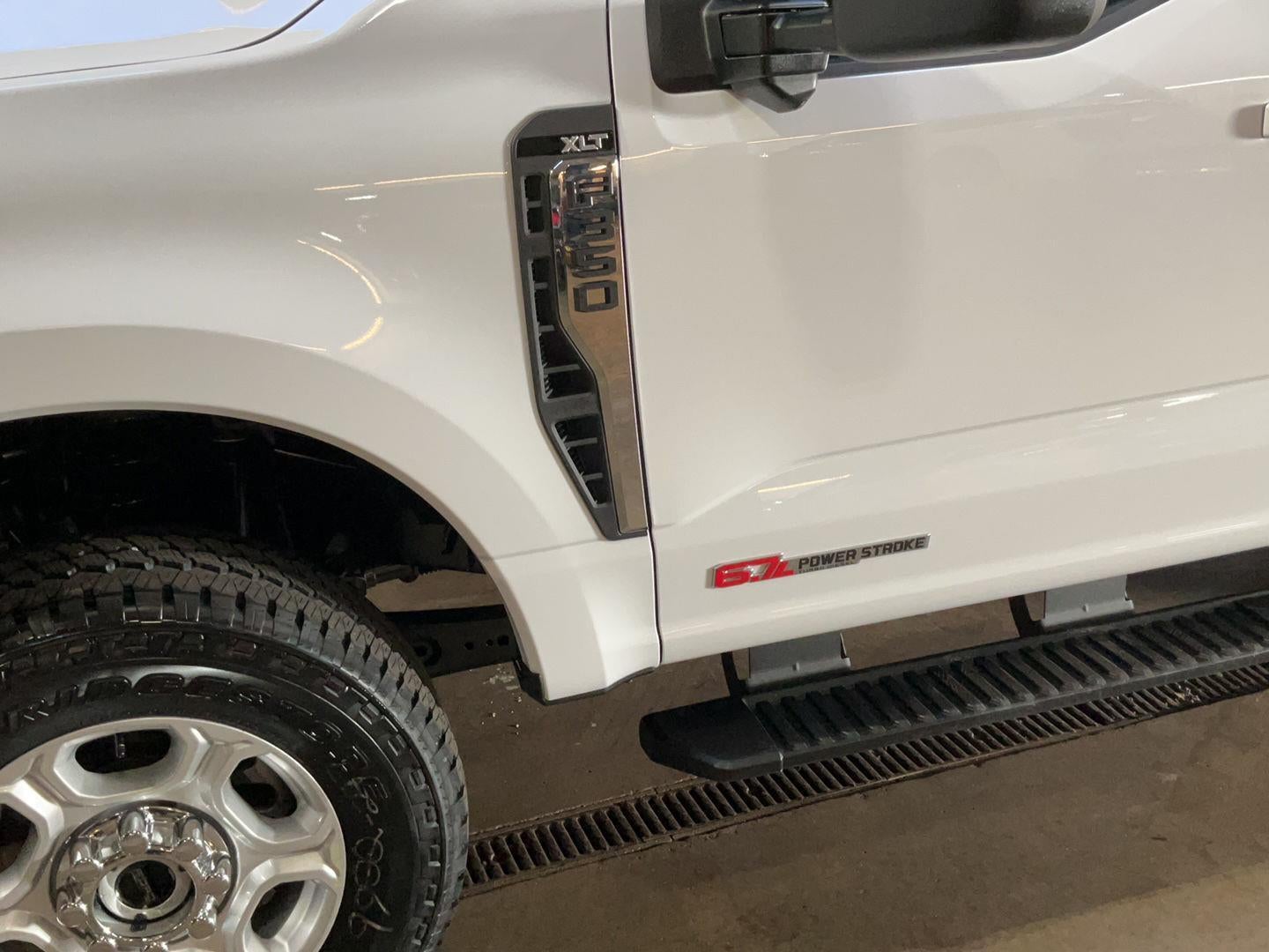 2026 Ford Super Duty F-350 SRW XLT