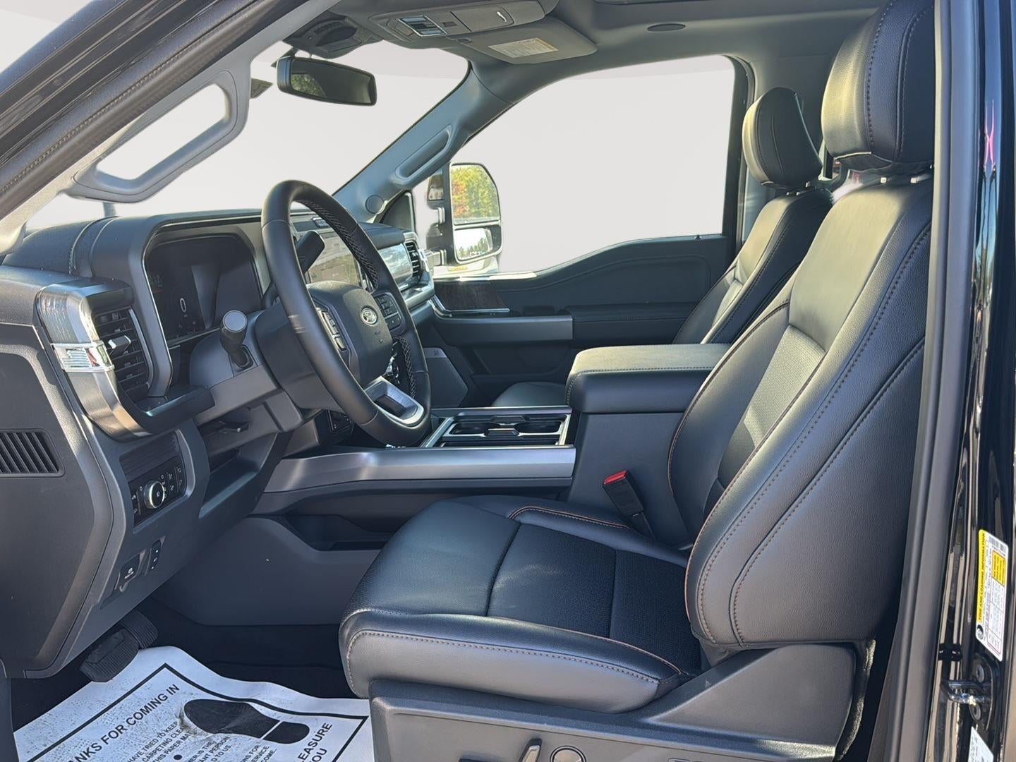 2026 Ford Super Duty F-350 SRW LARIAT