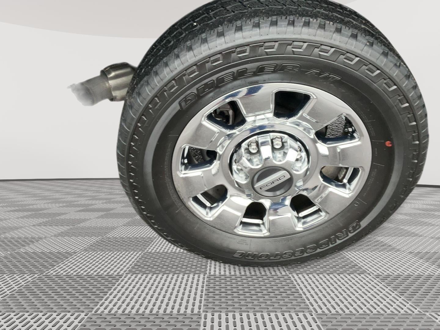 2023 Ford Super Duty F-350 SRW LARIAT