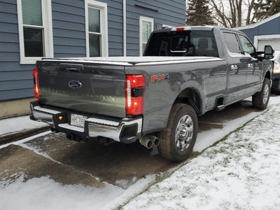 2023 Ford Super Duty F-350 SRW LARIAT