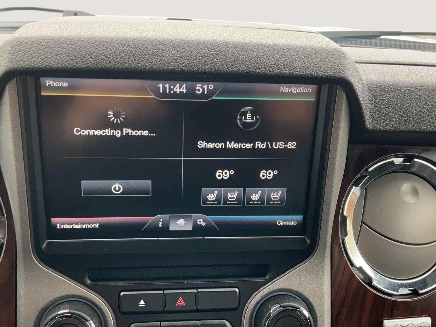 2015 Ford Super Duty F-350 DRW Lariat