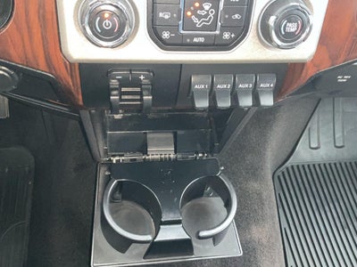 2015 Ford Super Duty F-350 DRW Lariat