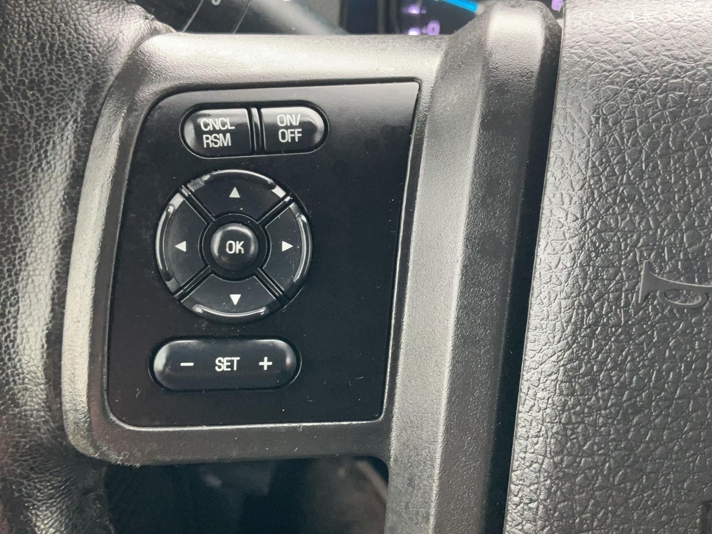 2015 Ford Super Duty F-350 DRW Lariat