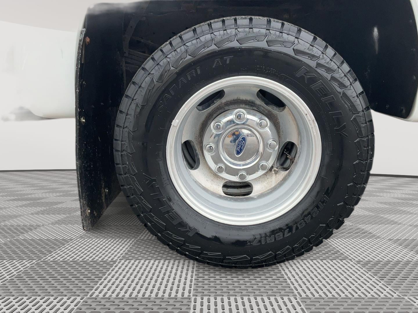 2015 Ford Super Duty F-350 DRW Lariat