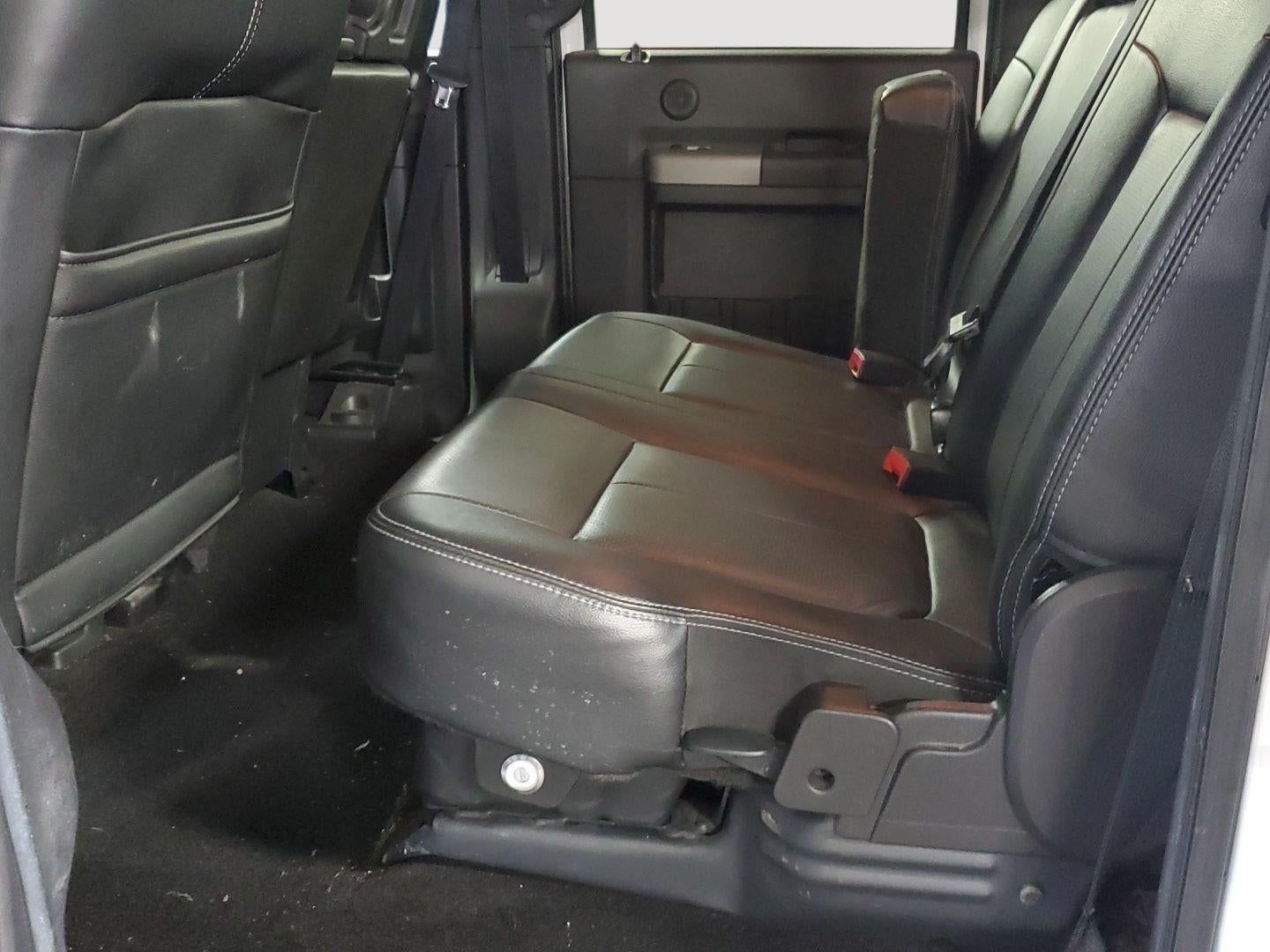 2015 Ford Super Duty F-350 DRW Lariat