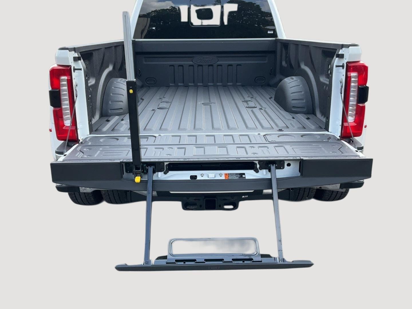2026 Ford Super Duty F-350 DRW Lariat