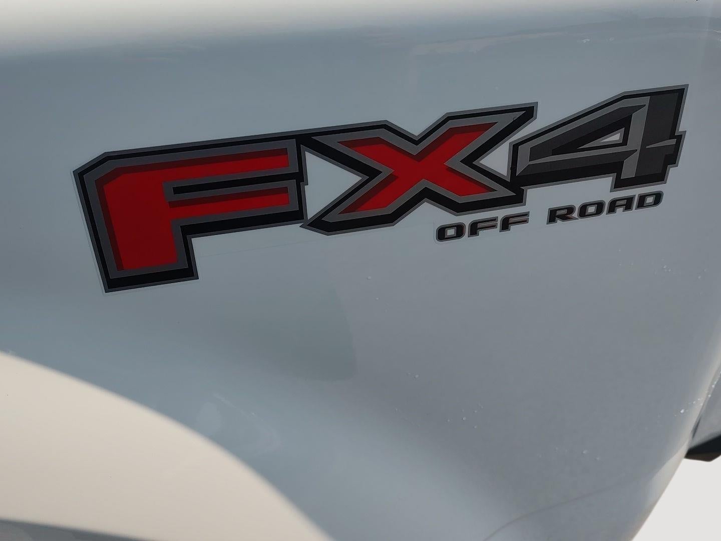 2026 Ford Super Duty F-350 Drw XLT