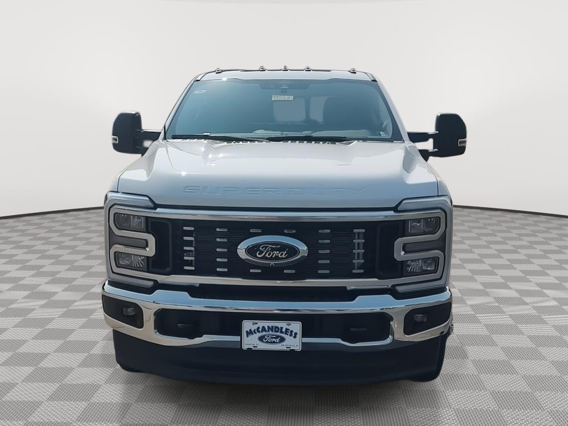 2026 Ford Super Duty F-350 Drw XLT