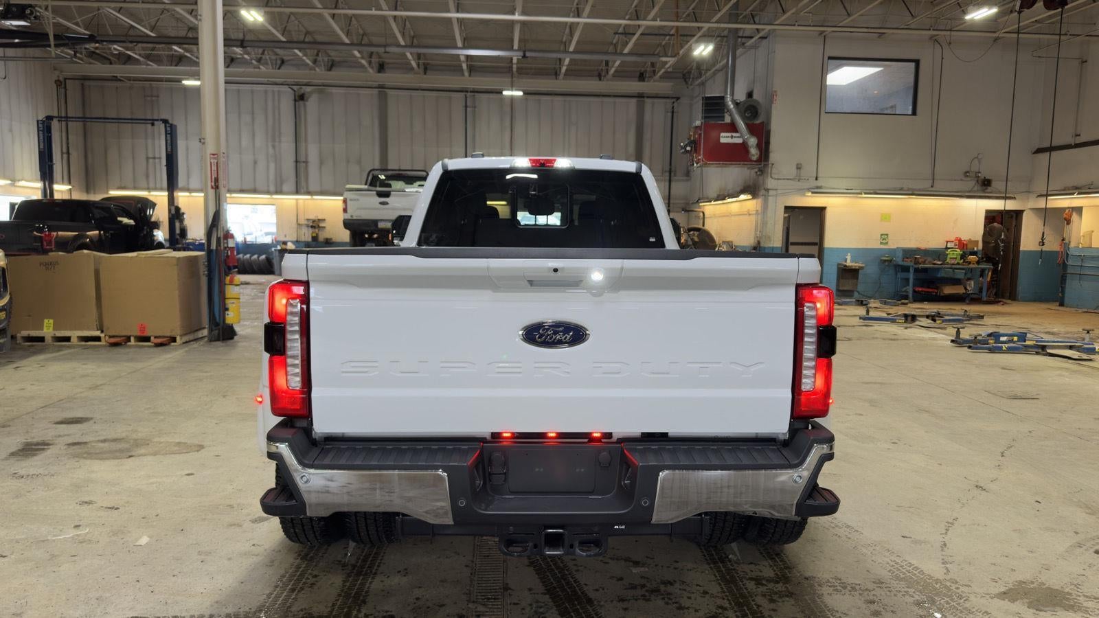 2026 Ford Super Duty F-350 DRW XLT
