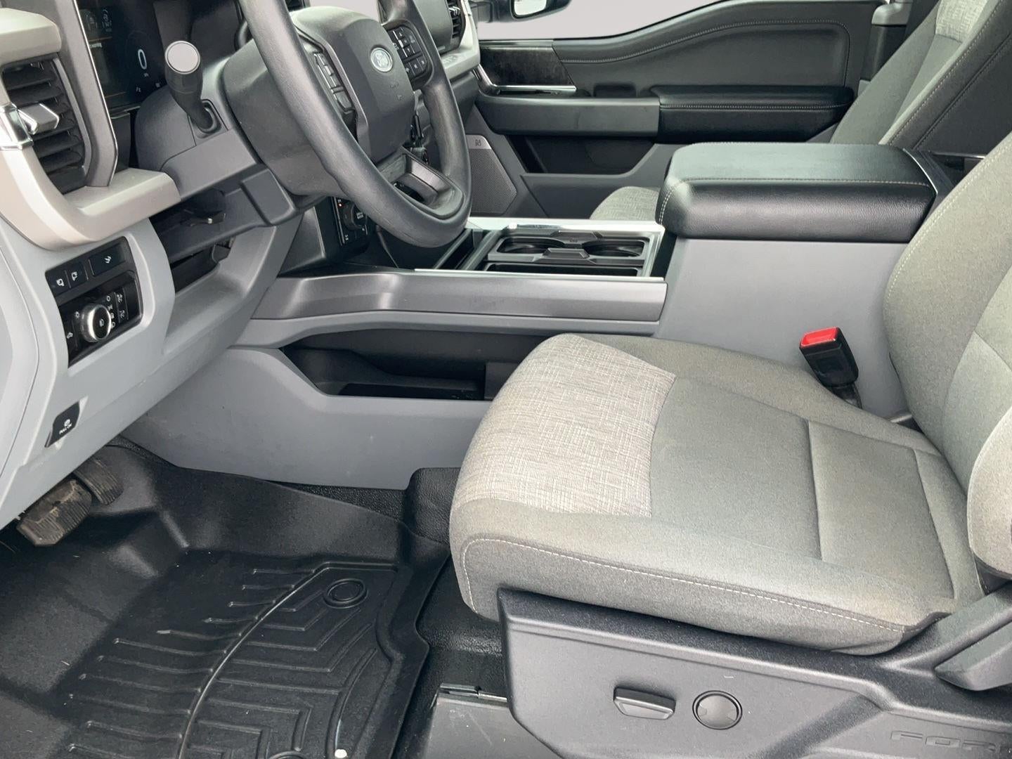 2023 Ford Super Duty F-350 SRW XLT