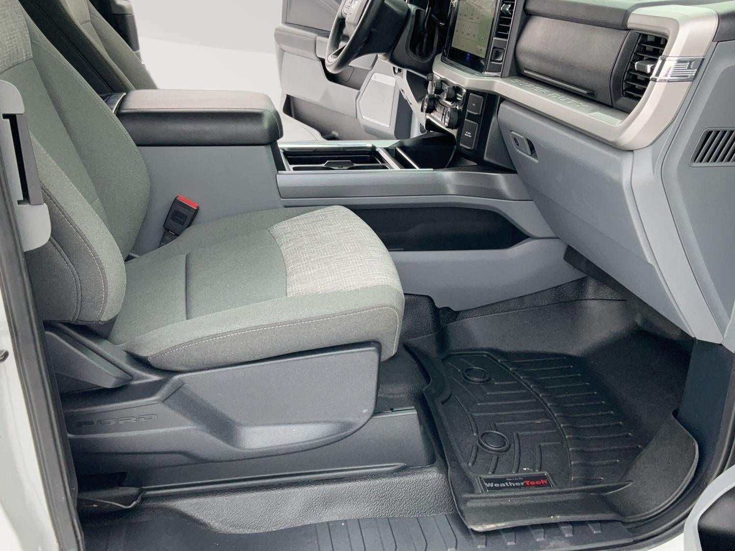 2023 Ford Super Duty F-350 SRW XLT