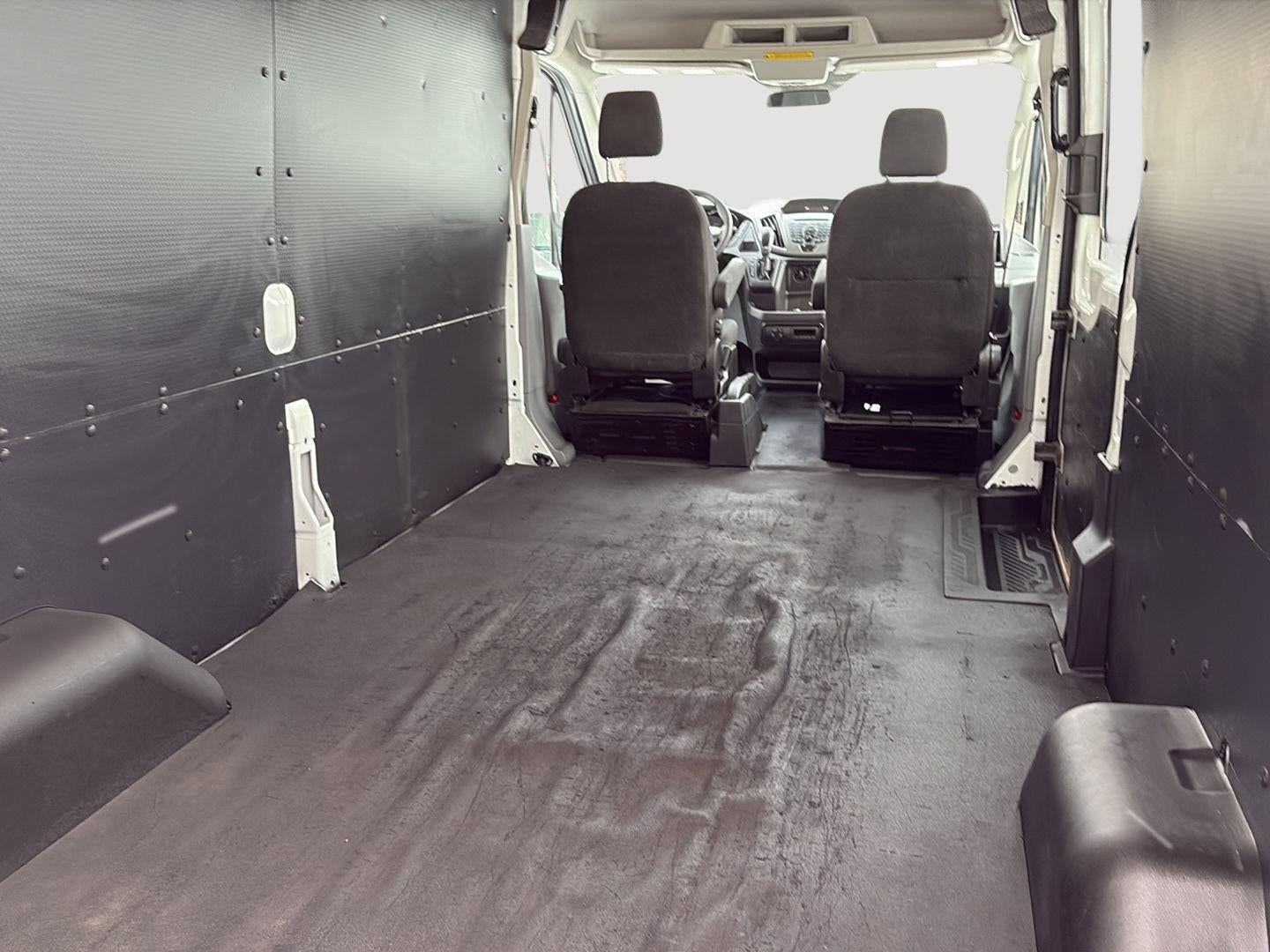 2019 Ford Transit Van 148 WB Medium Roof Cargo