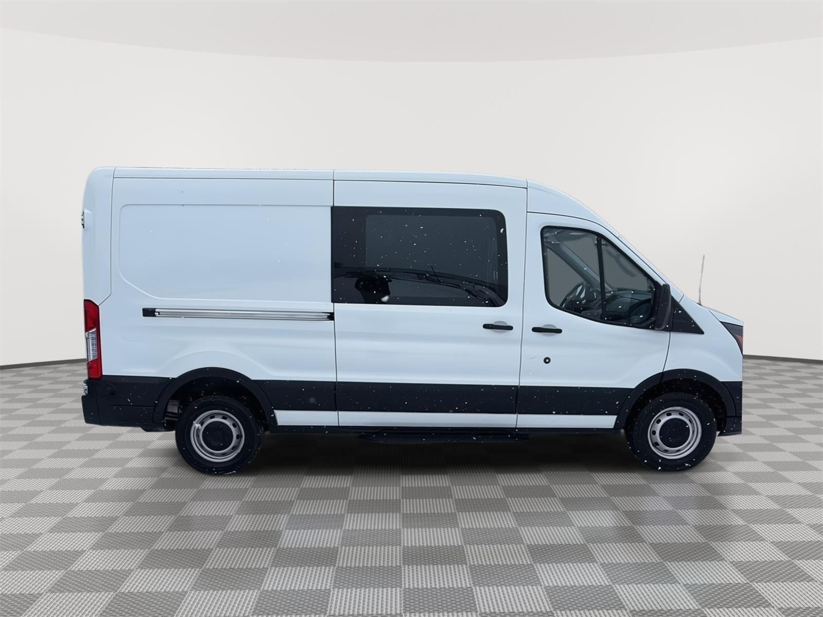 2019 Ford Transit Van 148 WB Medium Roof Cargo