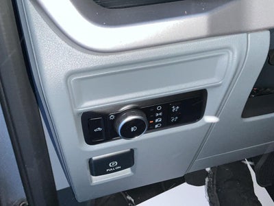 2023 Ford F150 SUPER Base