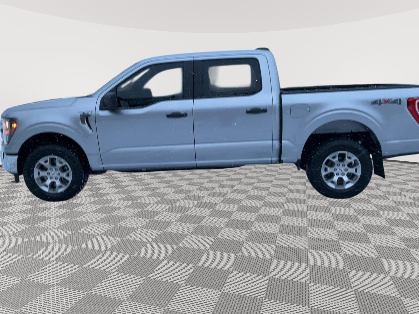 2023 Ford F150 SUPER Base