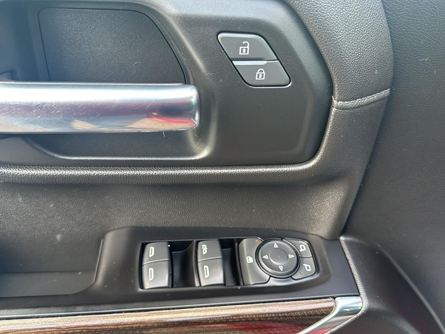 2019 Chevrolet SILVERADO LT