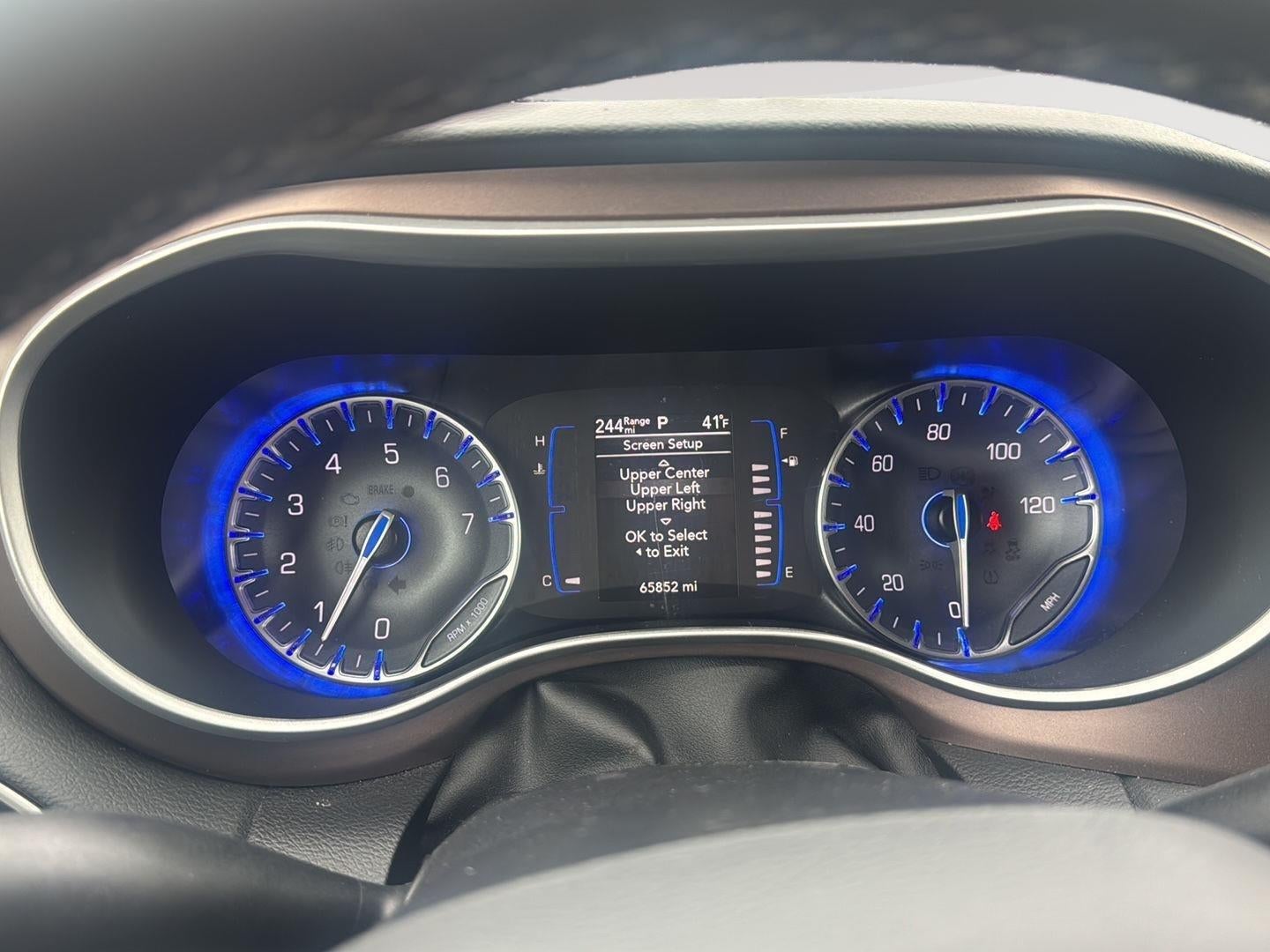 2023 Chrysler Voyager LX