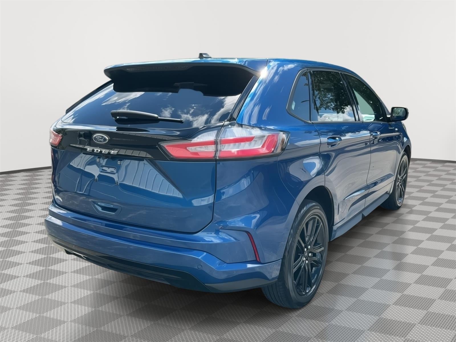 2022 Ford Edge ST-Line