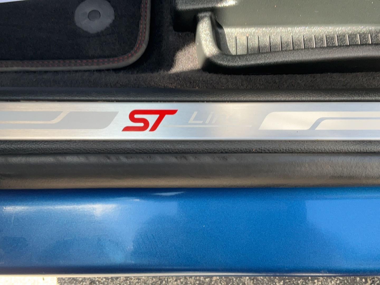 2022 Ford Edge ST-Line