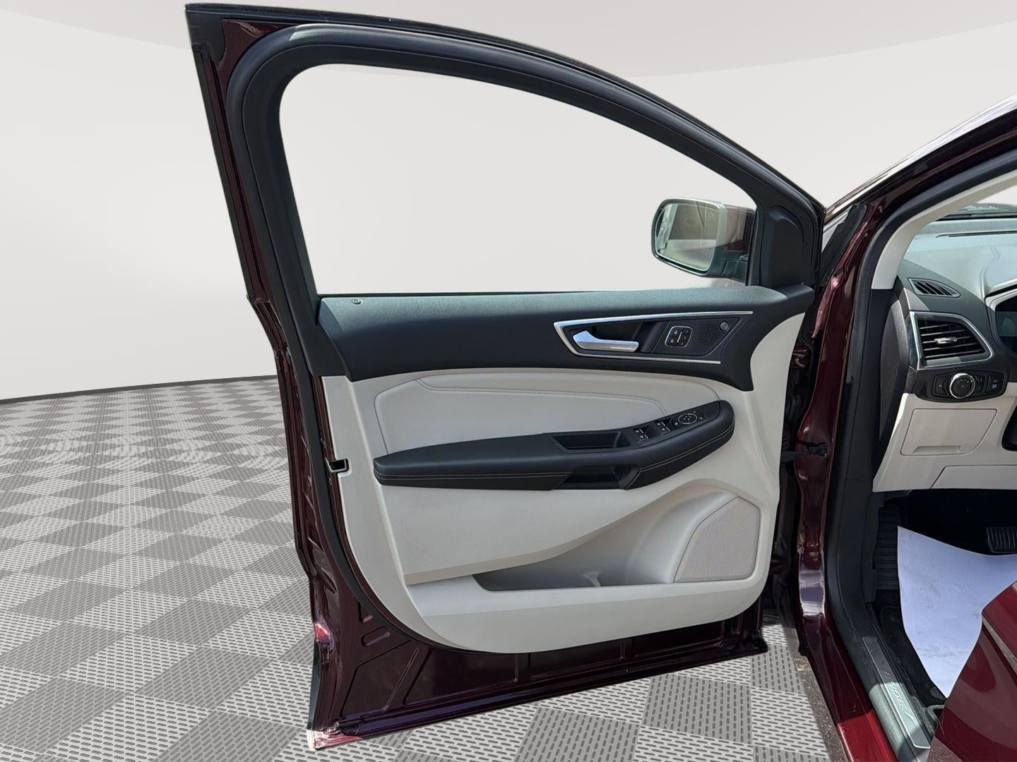 2024 Ford EDGE TITAN Titanium