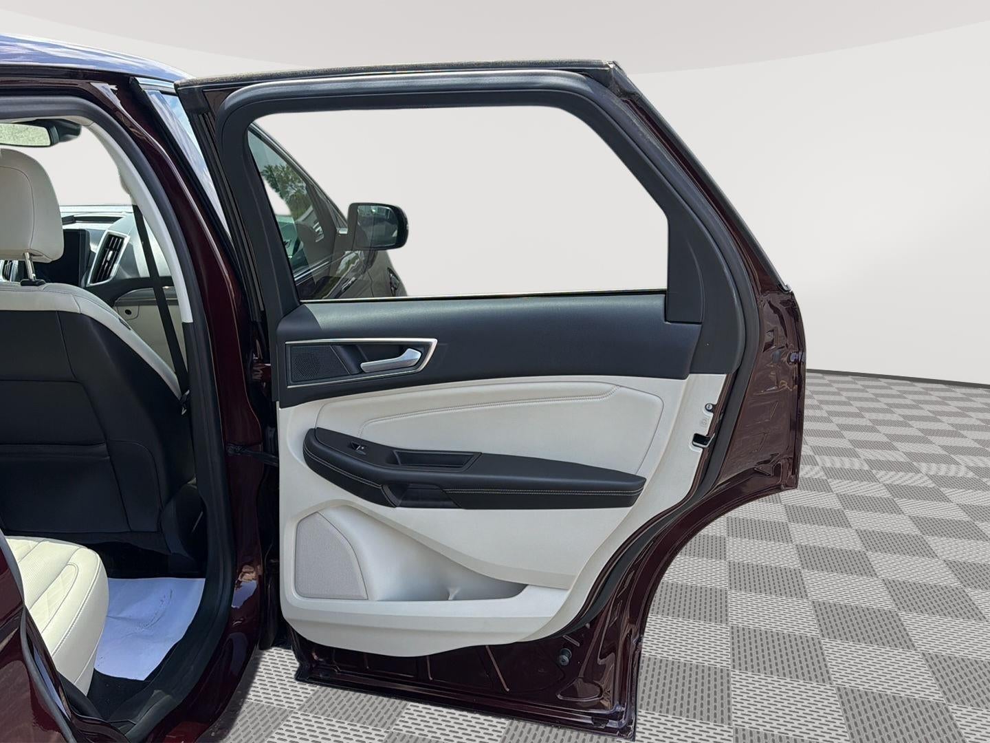 2024 Ford EDGE TITAN Titanium