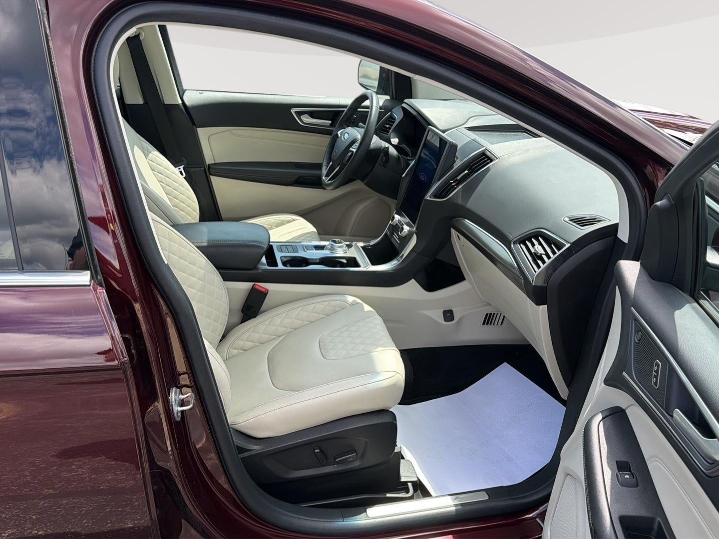 2024 Ford EDGE TITAN Titanium
