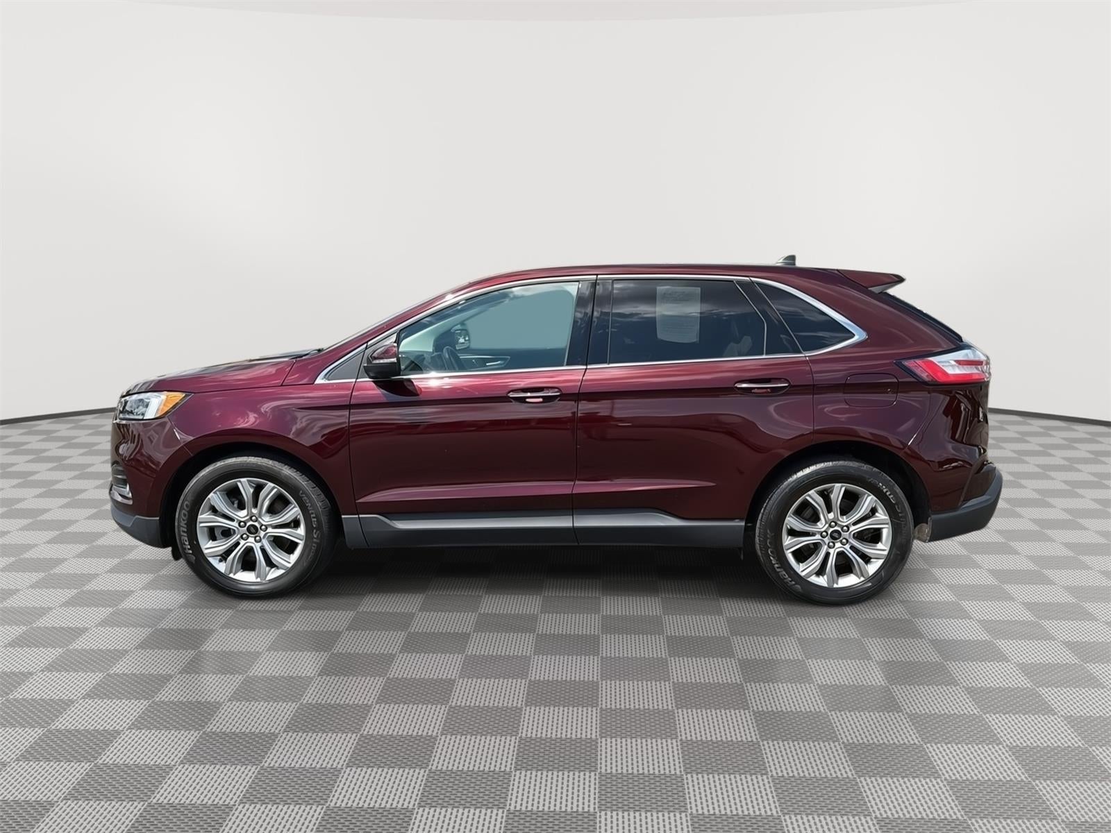 2024 Ford EDGE TITAN Titanium