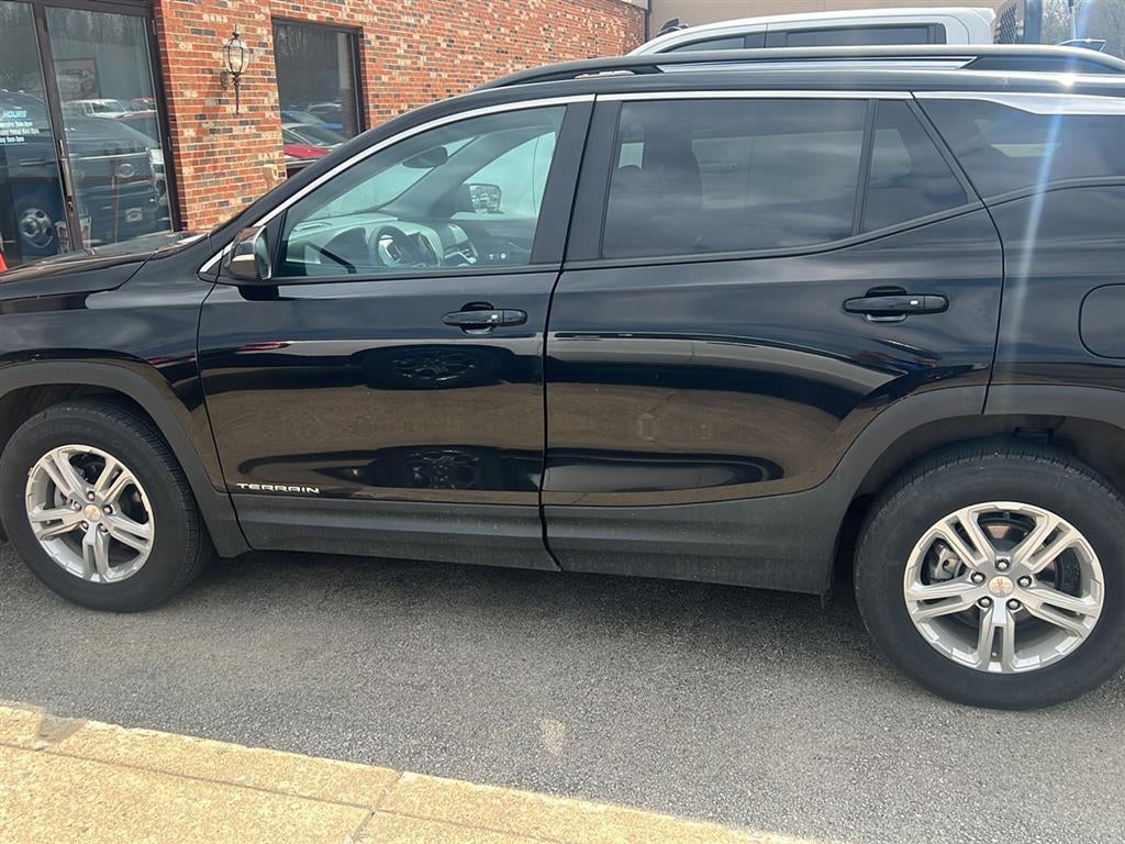 2023 GMC Terrain SLE