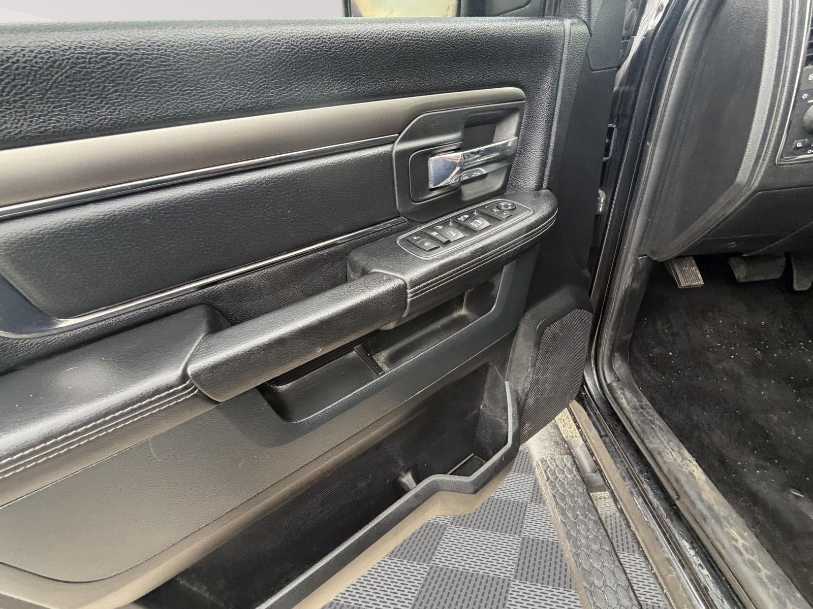 2016 RAM 1500 SPORT Base